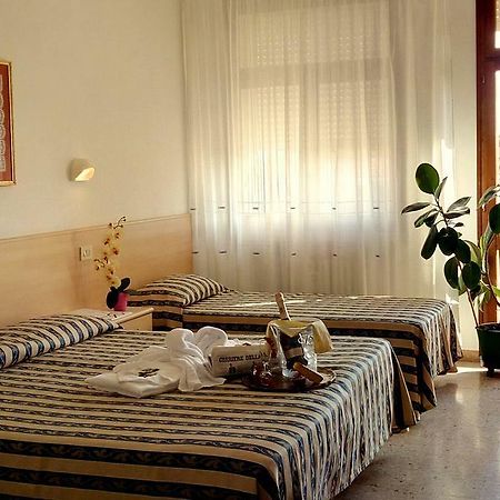 לידו די ג'סולו Centro Vacanze Cavallino Opera Nascimbeni מראה חיצוני תמונה