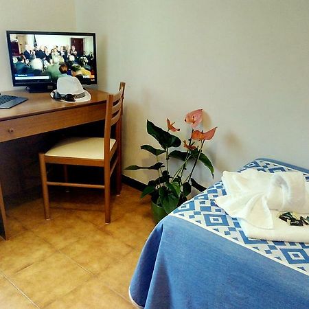 לידו די ג'סולו Centro Vacanze Cavallino Opera Nascimbeni מראה חיצוני תמונה